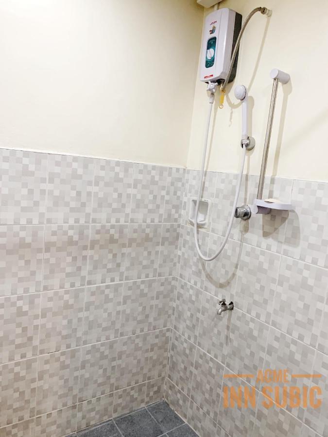 Acme Inn Subic Olongapo Exterior photo