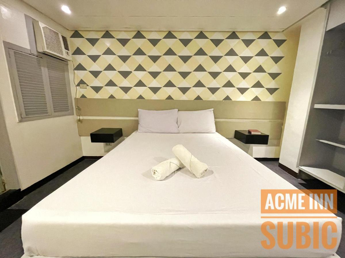 Acme Inn Subic Olongapo Exterior photo